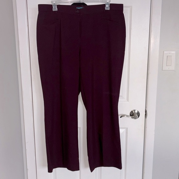 Women’s burgundy pant - Picture 1 of 2